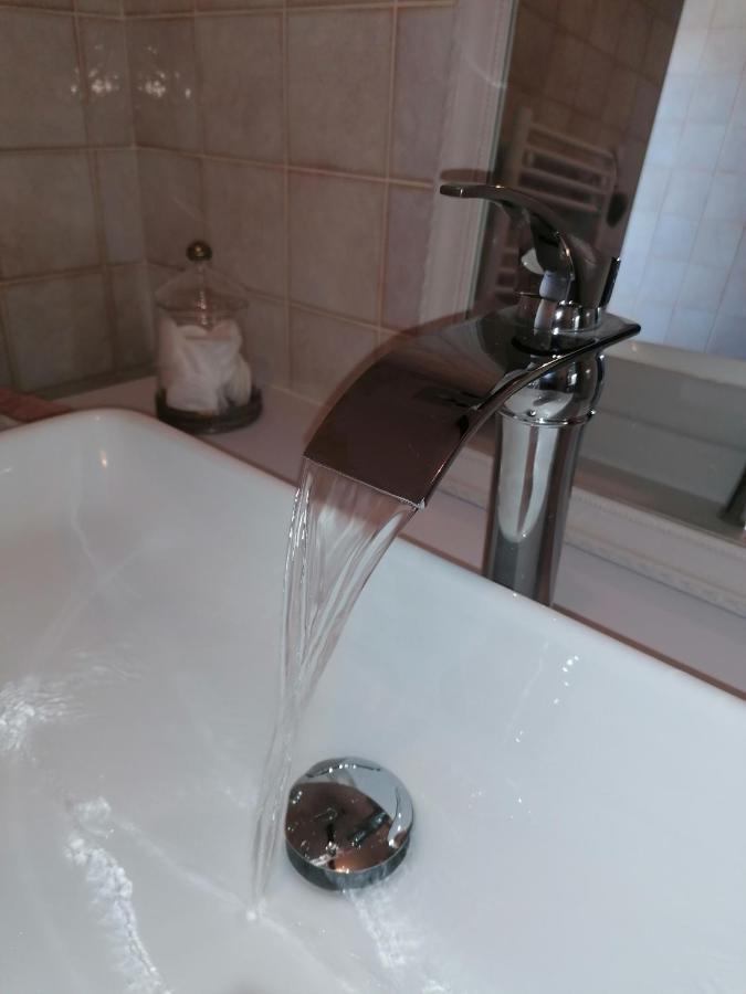 Chambre D'Hotes Esprit De Famille Landreville Екстериор снимка