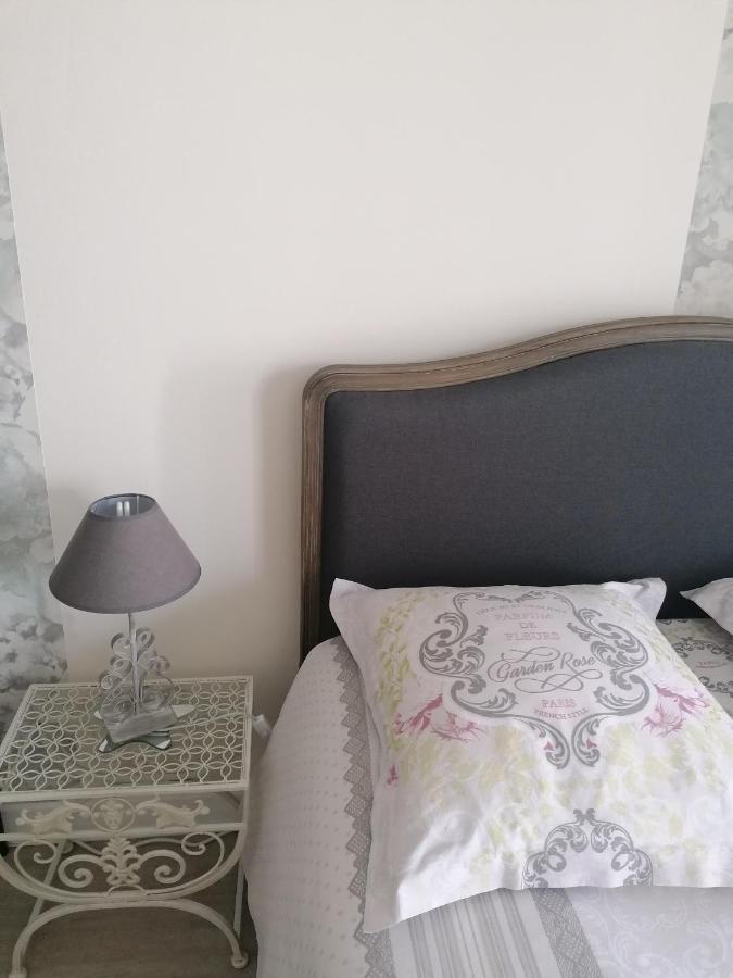 Chambre D'Hotes Esprit De Famille Landreville Екстериор снимка