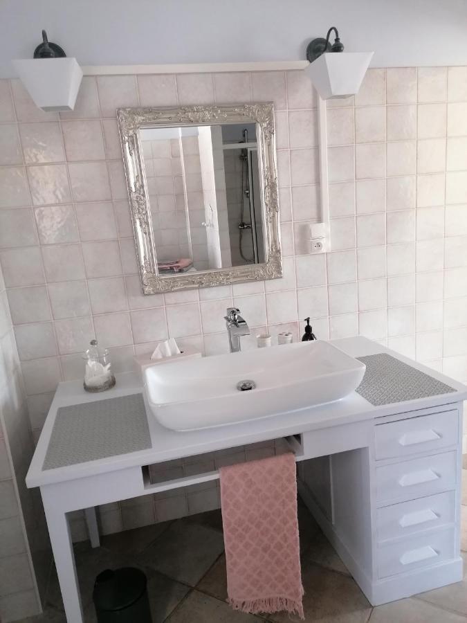 Chambre D'Hotes Esprit De Famille Landreville Екстериор снимка